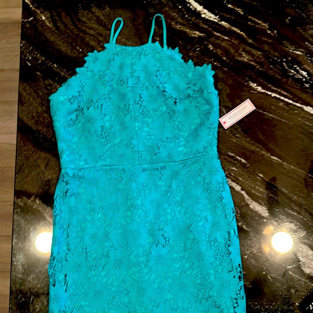 Spaghetti strap 2 layer dress for any event weddings, night time or date night.